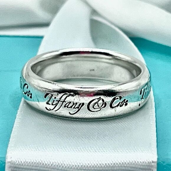 Tiffany & Co. Wide Notes Script Silver Ring - Sz 7.5 - Picture 13 of 16